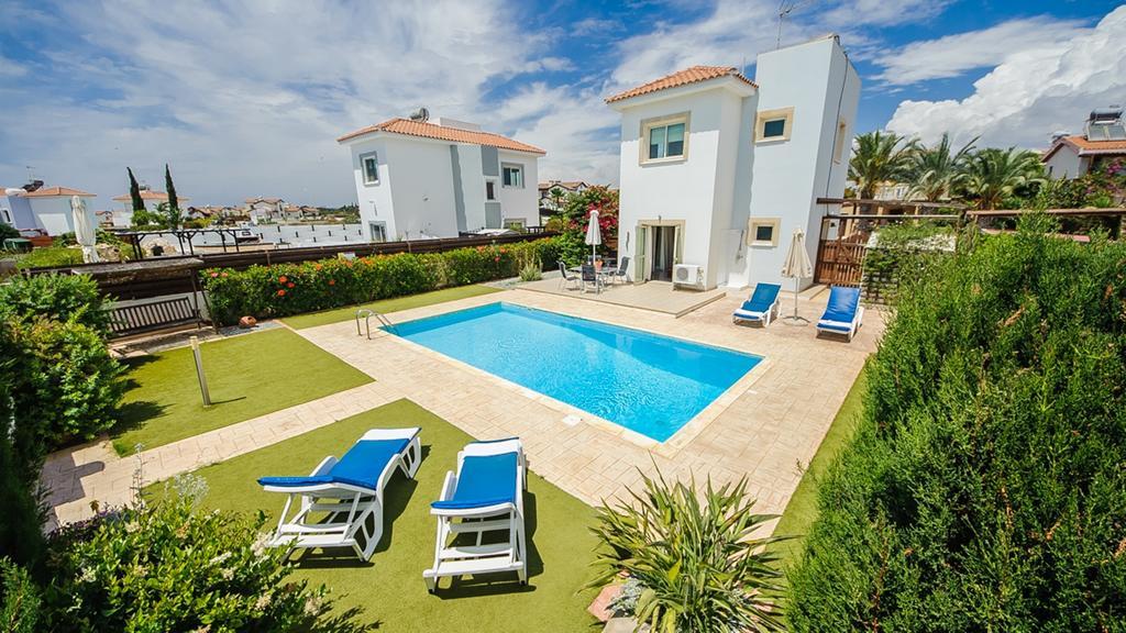 Ayia Napa Holiday Villa 036 Стая снимка